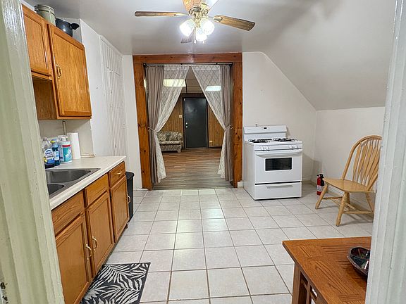 2nd image of 13449 S Brandon Ave