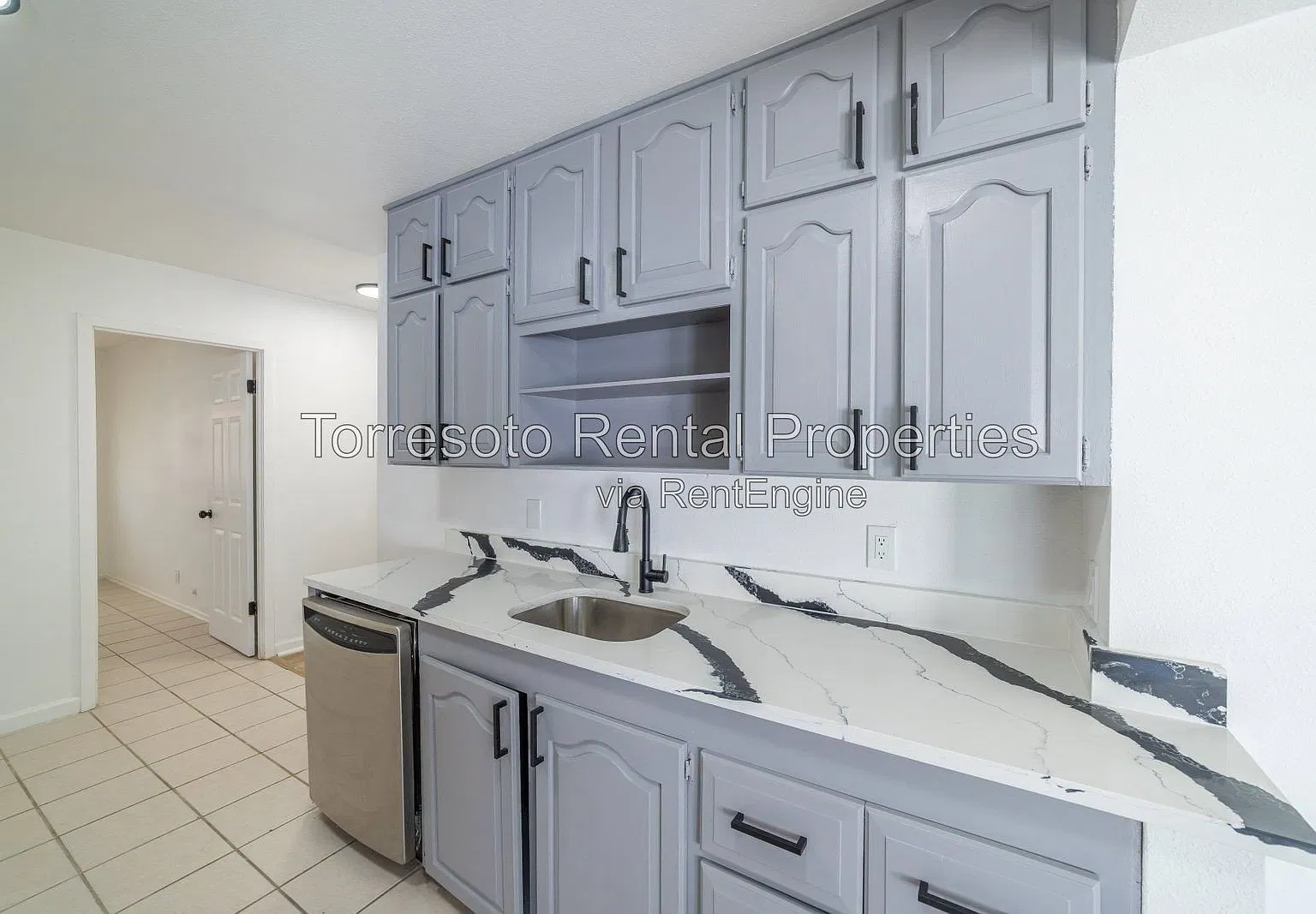 3 bed, 1.0 bath, 980 sqft, $1,400 — Photo 4