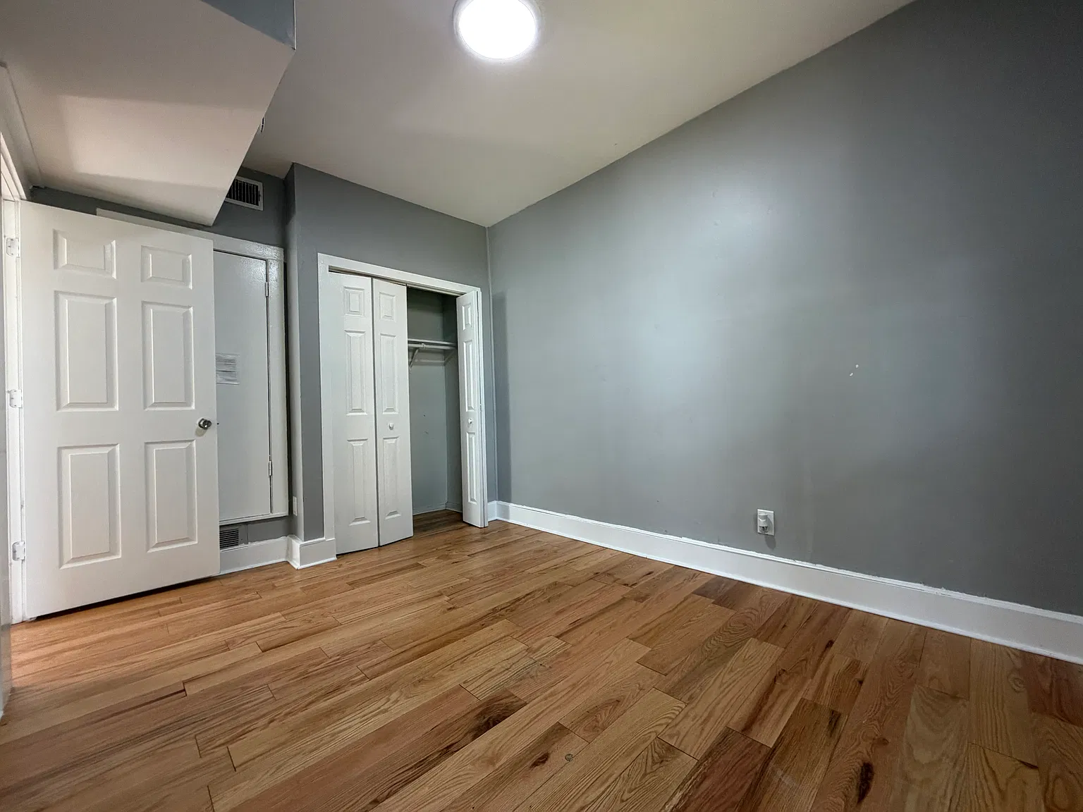 23 Hallock St — Photo 2