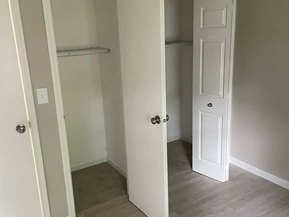 4th image of 3610 Poinsettia Dr