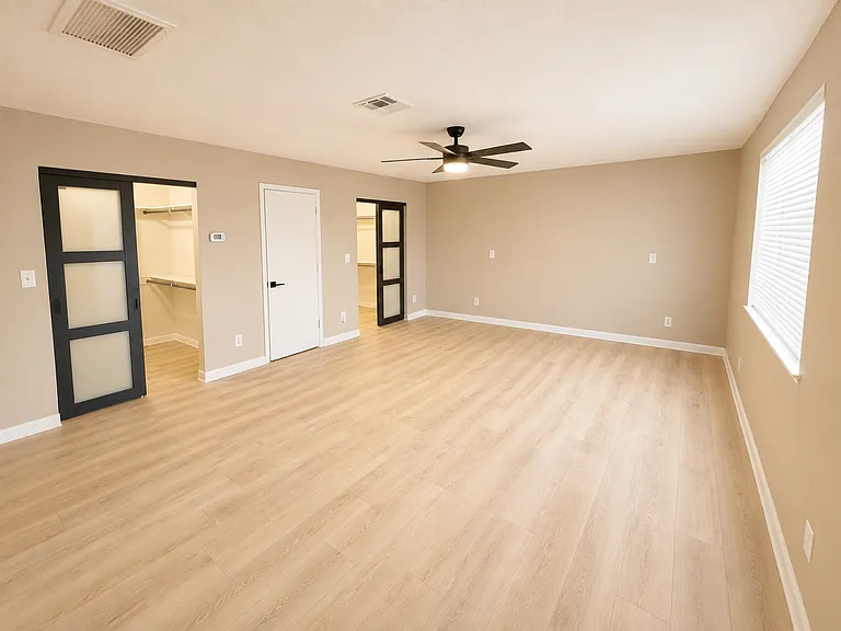 1825 E Fremont Dr — Photo 14
