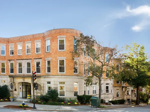 19 Fairbanks St, Brookline, MA