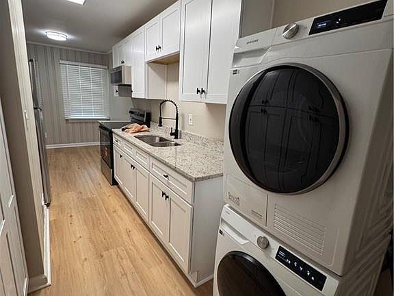 5th image of 3269 Dodson Dr Unit A