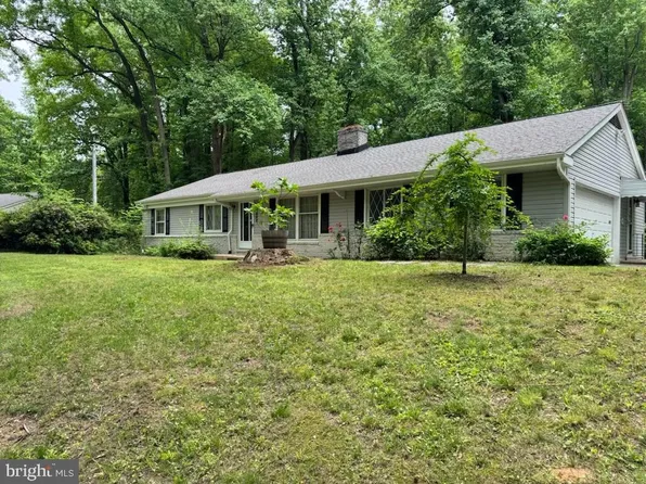 6262 Sleepy Hollow Rd, La Plata, MD 20646