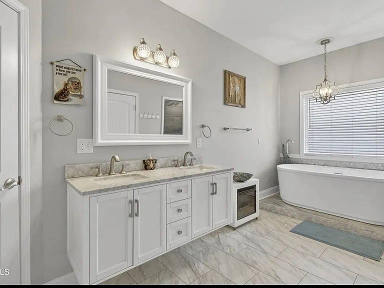 222 Spanish Oak Ln — Photo 8