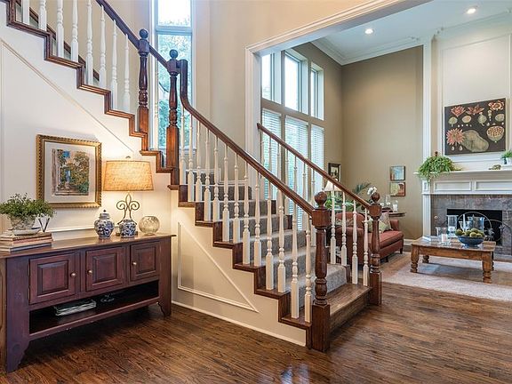 3rd image of 5124 Sunningdale Ct