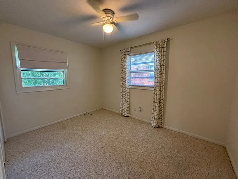 3826 Westgate Dr — Photo 34