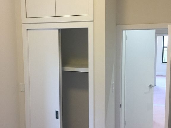 5th image of 19 Stanton St #22C