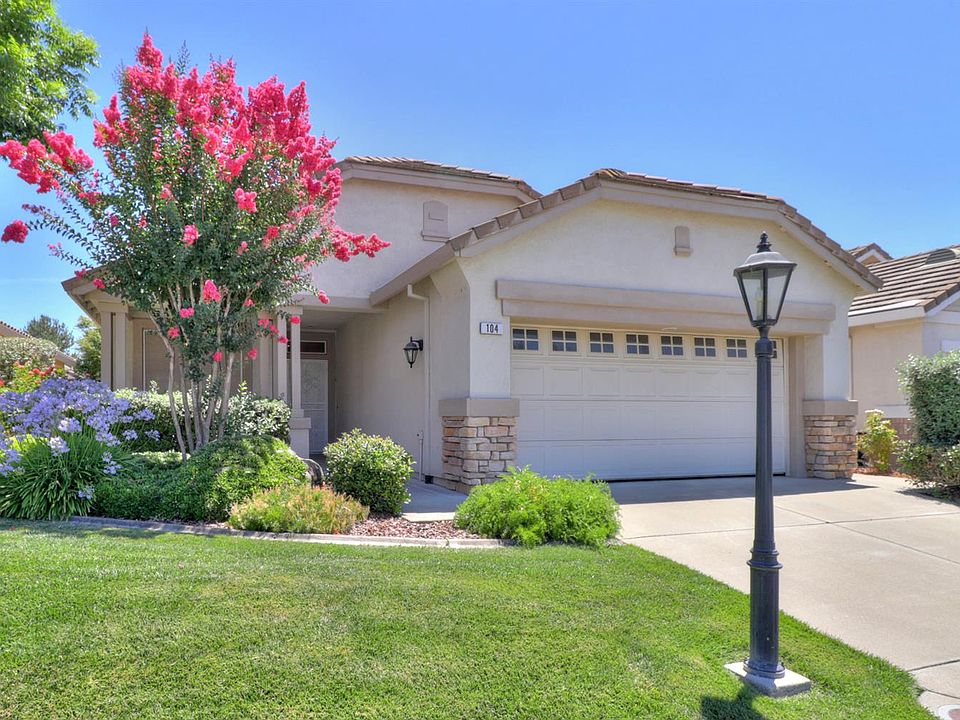 1st image of 104 Golden Spike Ct