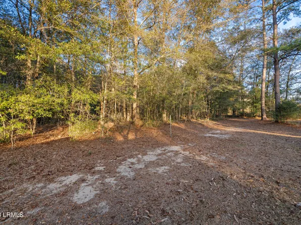 33 Tiny Lane, Smoaks, SC 29481