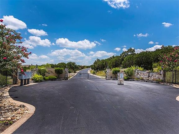 4th image of 17300 Northlake Hills Dr