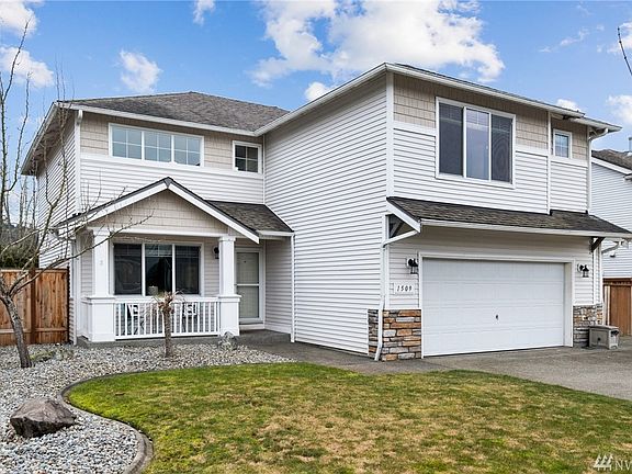 River's Edge is a great community for your new home! 