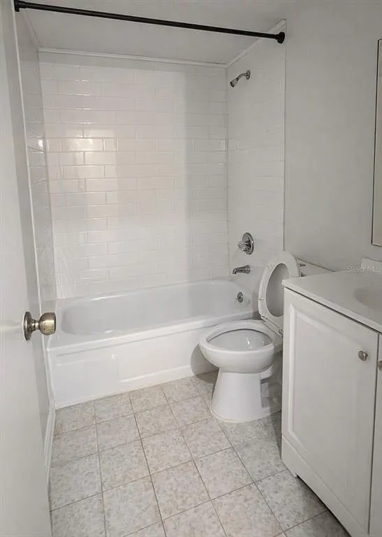 2 bed, 2.0 bath, 1287 sqft, $2,050 — Photo 4