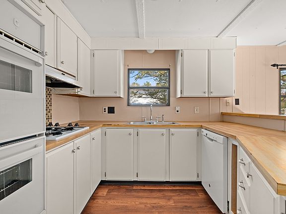 2nd image of 19 Victoria Ln