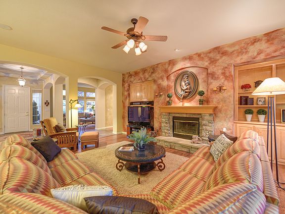 2nd image of 8216 Cowdray Ct