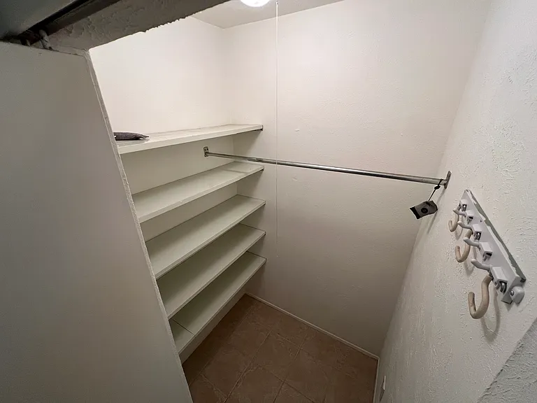 5233 Aztec Dr — Photo 10