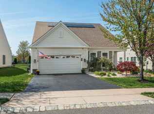 8 Ascot Ln, Manchester, NJ 08759