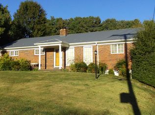 125 Fortner Ave, Marion, VA 24354