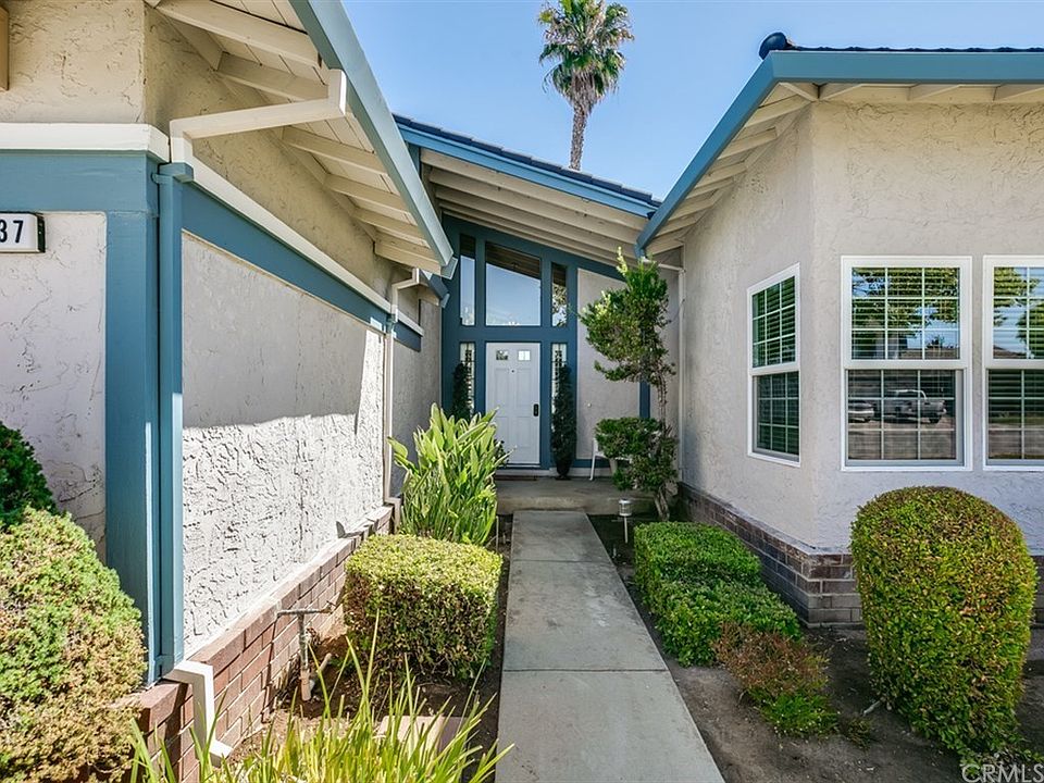 2nd image of 3537 Slopeview Dr