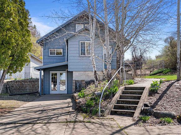3rd image of 209 S Josephine Ave