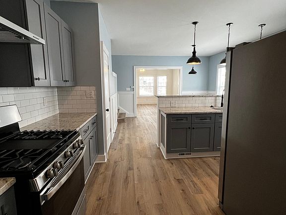 5th image of 1682 Glenmont Rd