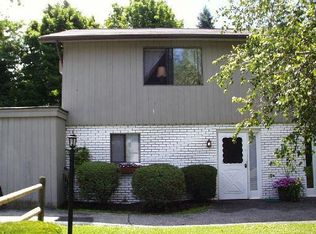 1 Cedarbrook Townhouse #1, Brookfield, CT 06804