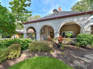 721 Lenox Rd, Glen Ellyn, IL 60137