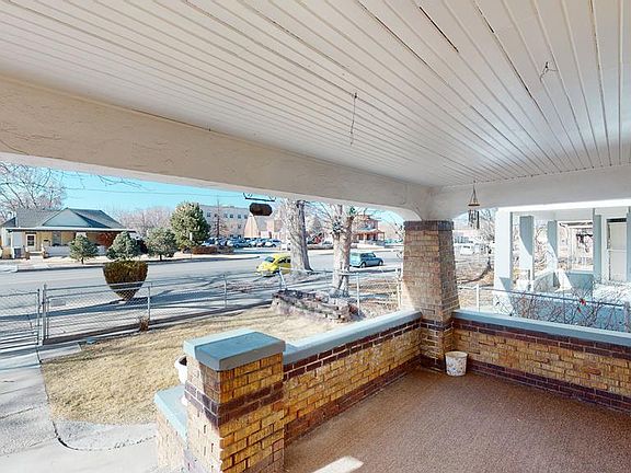 2nd image of 324 Broadway Ave