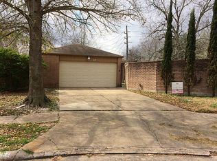 7514 Camino Verde Dr, Houston, TX 77083