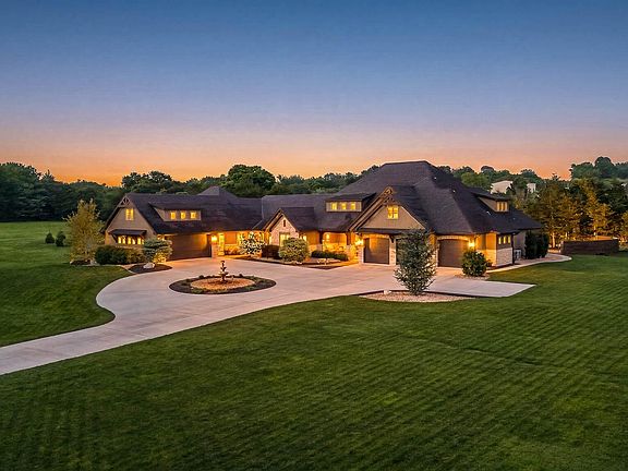 2nd image of 210 Whispery Lane