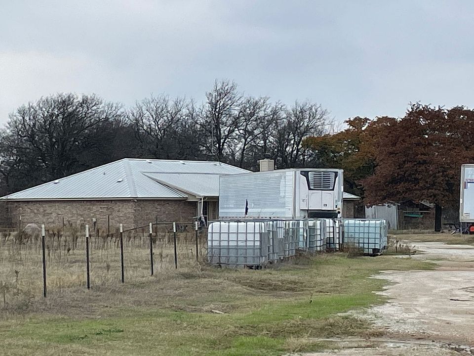 2nd image of 1049 Ballew Springs Rd