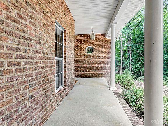4th image of 426 Farm Branch Dr #26