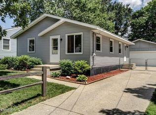 3634 Illinois Ave SW, Wyoming, MI 49509