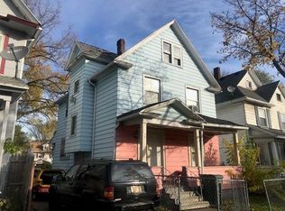 68 Roycroft Dr, Rochester, NY 14621