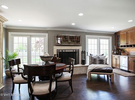 4th image of 3073 Parkside Dr