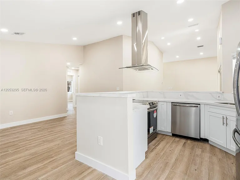 11747 SW 90th Ter — Photo 8