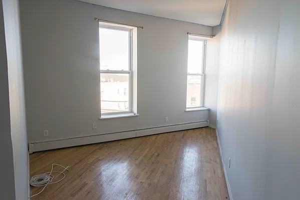 Rented by (Legacy) Online Homes, LLC | media 9