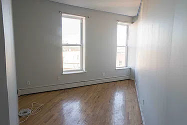 Rented by (Legacy) Online Homes, LLC