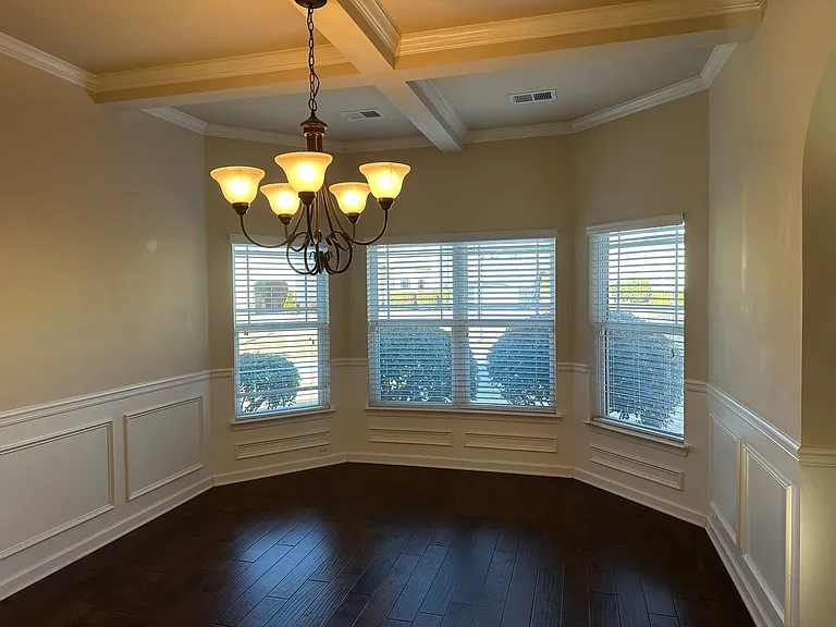 549 W Holloway Dr — Photo 10