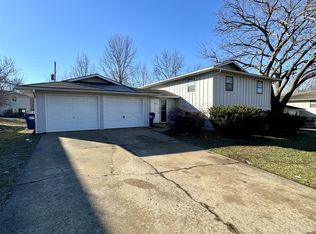 3423 Harvard Rd APT A, Lawrence, KS 66049