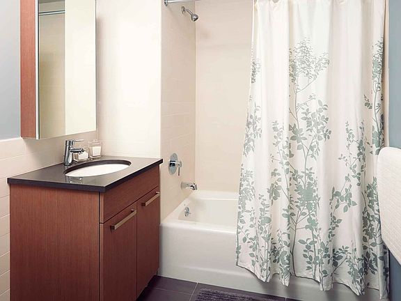 4th image of 1215 Broadway APT 815