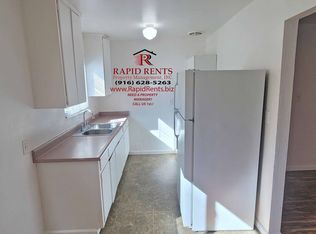1621 1/2 W St APT 4, Sacramento, CA 95818