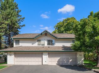 722 122nd Ave NE, Bellevue, WA 98005