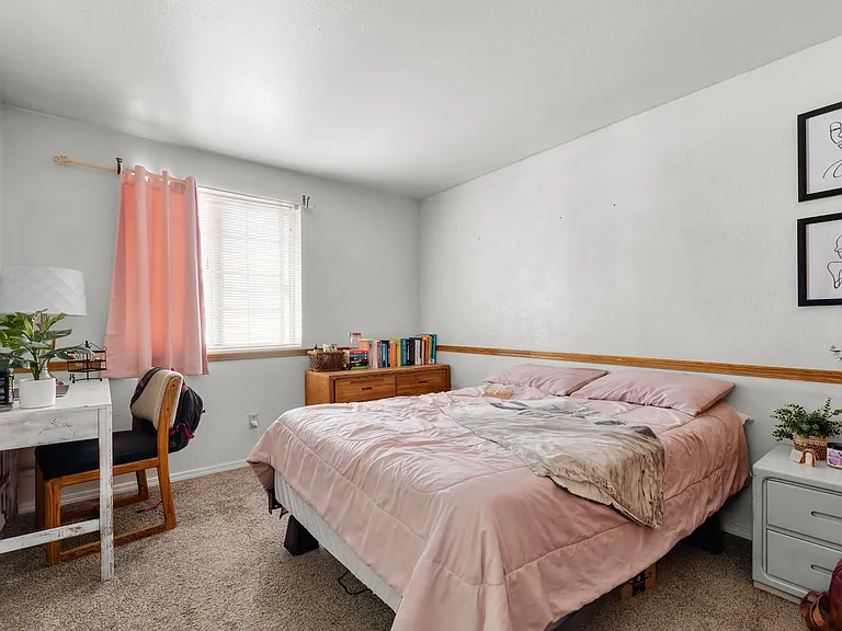 718 W 1720 N #225 — Photo 8