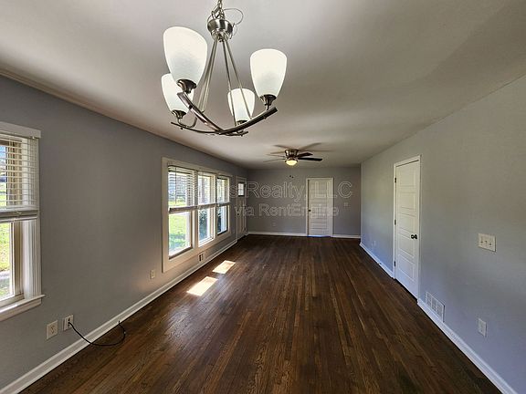 2nd image of 1750 Boulderview Dr SE