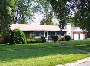200 Hickory St, Crown Point, IN 46307