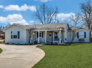 736 E Wall St, Grapevine, TX 76051