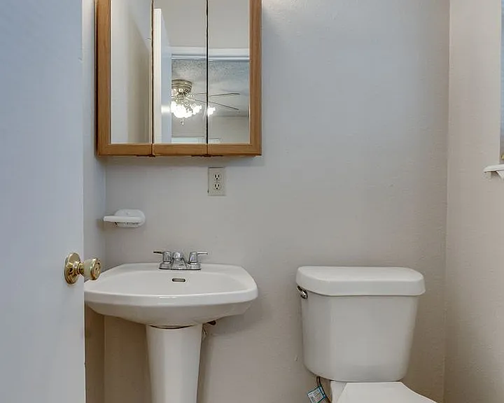 1805 Melody Dr — Photo 30