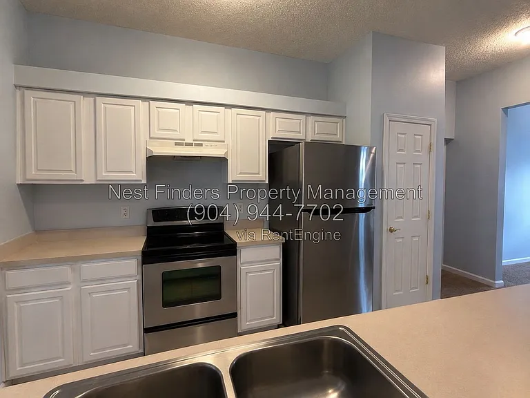 628 Sparrow Branch Cir — Photo 15