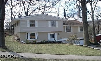 1st image of 555 E Hillside Ave